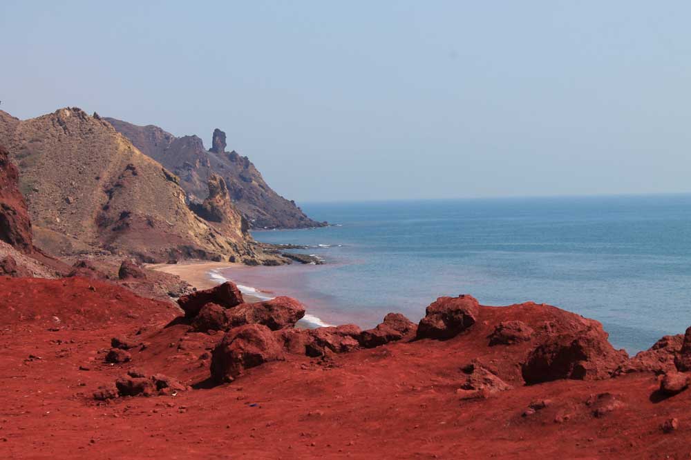 Красный пляж Хормоз